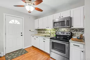 119 Parkwood Dr, Shirley, NY 11967 - Photo 8