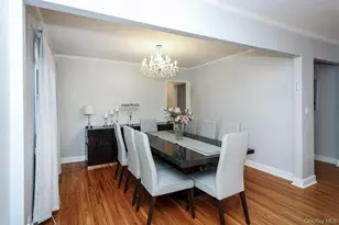 68 Wooleys Ln, Great Neck, NY 11023 - Photo 18