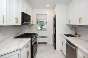 68 Wooleys Ln, Great Neck, NY 11023 - Photo 12