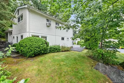21 Tanglewood Road, Scarsdale, NY 10583 - Photo 24