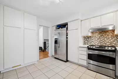 21 Tanglewood Road, Scarsdale, NY 10583 - Photo 10