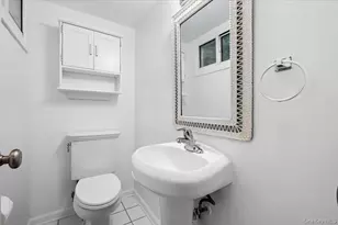 21 Tanglewood Rd, Scarsdale, NY 10583 - Photo 20
