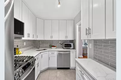 240 Garth Road #4H2, Scarsdale, NY 10583 - Photo 16