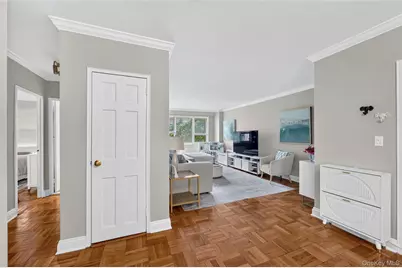240 Garth Road #4H2, Scarsdale, NY 10583 - Photo 6