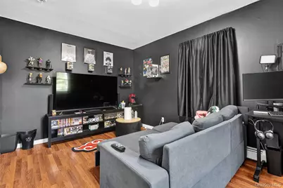 74 Elaine Terrace, Yonkers, NY 10701 - Photo 24