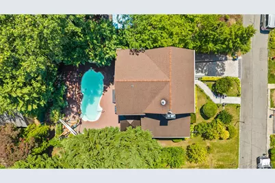 74 Elaine Terrace, Yonkers, NY 10701 - Photo 2