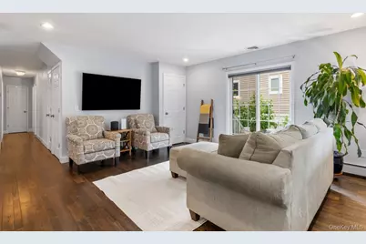 5 Glenmore Avenue, Glenwood Landing, NY 11547 - Photo 6