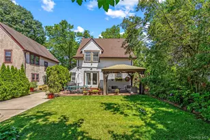82 Superior Rd, Floral Park, NY 11001 - Photo 16