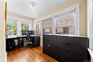 82 Superior Rd, Floral Park, NY 11001 - Photo 4