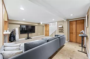 82 Superior Rd, Floral Park, NY 11001 - Photo 22