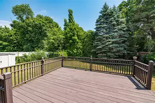 21 Langdon Rd, Farmingdale, NY 11735 - Photo 6