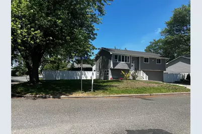 105 Barber, Brentwood, NY 11717 - Photo 1