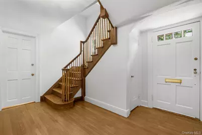 121 Walworth Avenue, Scarsdale, NY 10583 - Photo 2