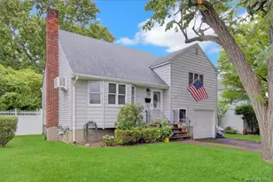 117 Eastgate Rd, Massapequa Park, NY 11762 - Photo 2