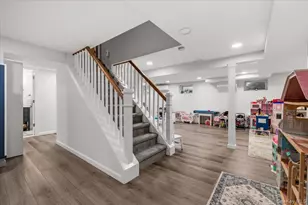 2184 Seneca Dr S, Merrick, NY 11566 - Photo 32
