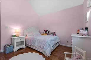 2184 Seneca Dr S, Merrick, NY 11566 - Photo 28
