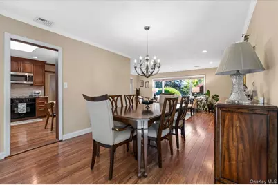2184 Seneca Drive S, Merrick, NY 11566 - Photo 8