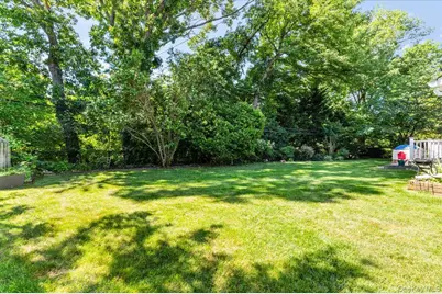 2184 Seneca Drive S, Merrick, NY 11566 - Photo 42