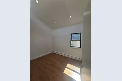 240-29 70 Avenue #2, Douglaston, NY 11362 - Photo 14