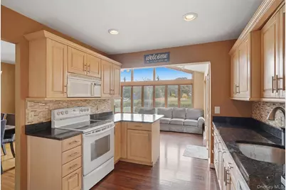 11 Applesauce Lane, Wappingers Falls, NY 12590 - Photo 6