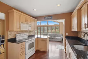 11 Applesauce Ln, Wappingers Falls, NY 12590 - Photo 6