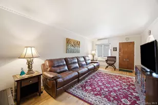 66-15 Gray St, Middle Village, NY 11379 - Photo 6