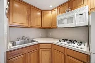 66-15 Gray St, Middle Village, NY 11379 - Photo 18