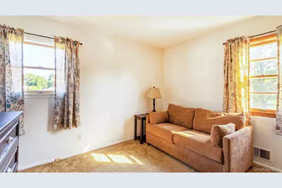 23 13th Street, Bohemia, NY 11716 - Photo 12