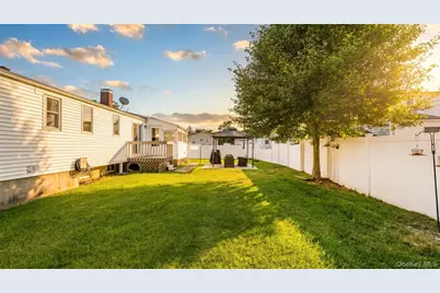 23 13th Street, Bohemia, NY 11716 - Photo 20