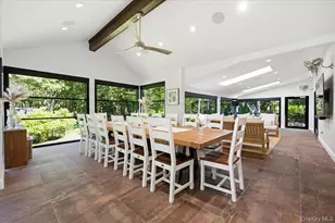 225 Laurel Ln, Syosset, NY 11791 - Photo 12