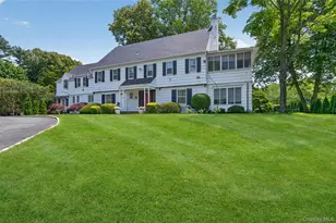 5 Kohlsaat Ct, Smithtown, NY 11787 - Photo 2