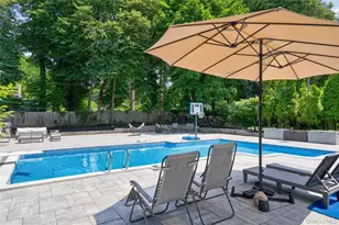 5 Kohlsaat Ct, Smithtown, NY 11787 - Photo 20