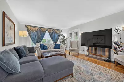 5 Kohlsaat Court, Smithtown, NY 11787 - Photo 6