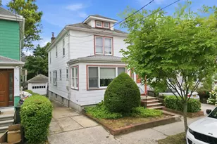338 E 238th St, Bronx, NY 10470 - Photo 2
