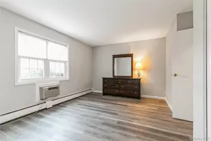 460 Old Town Rd, Port Jefferson Station, NY 11776 - Photo 16