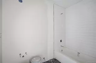133B Shinnecock Ave, Mastic, NY 11950 - Photo 18