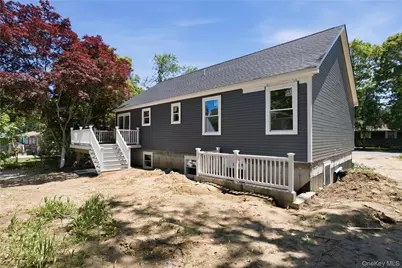 133B Shinnecock Avenue, Mastic, NY 11950 - Photo 24