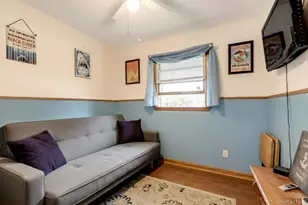 10 Brian Dr, East Islip, NY 11730 - Photo 18