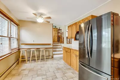 10 Brian Drive, East Islip, NY 11730 - Photo 12