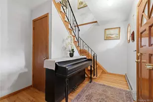 122 Irving Ave, Floral Park, NY 11001 - Photo 6