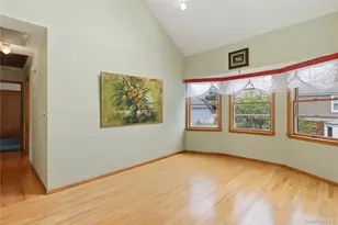 122 Irving Ave, Floral Park, NY 11001 - Photo 20