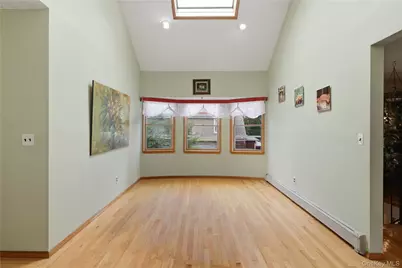 122 Irving Avenue, Floral Park, NY 11001 - Photo 22