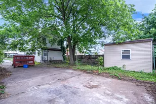 338 California Ave, Uniondale, NY 11553 - Photo 6