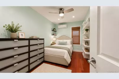 9523 105th Street, Ozone Park, NY 11416 - Photo 10