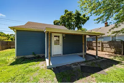 35 Oakland Avenue, Port Jefferson, NY 11776 - Photo 18