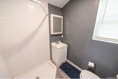 35 Oakland Avenue, Port Jefferson, NY 11776 - Photo 16