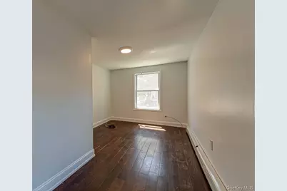 35 Oakland Avenue, Port Jefferson, NY 11776 - Photo 10