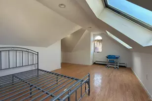 25-11 127th St, Flushing, NY 11354 - Photo 4