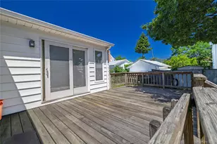 24 W Windsor Pkwy, Oceanside, NY 11572 - Photo 16