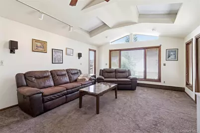 24 W Windsor Parkway, Oceanside, NY 11572 - Photo 8